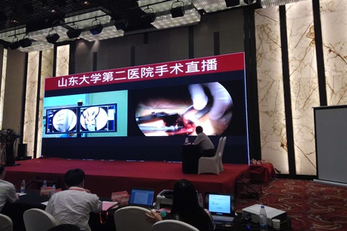 手术直播.jpg