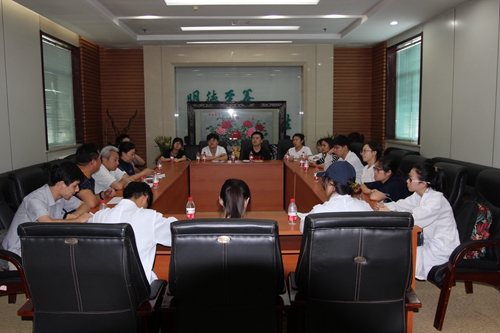 公共卫生学院领导莅临我院检查实习工作.jpg