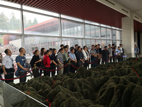 现场教学_副本.jpg